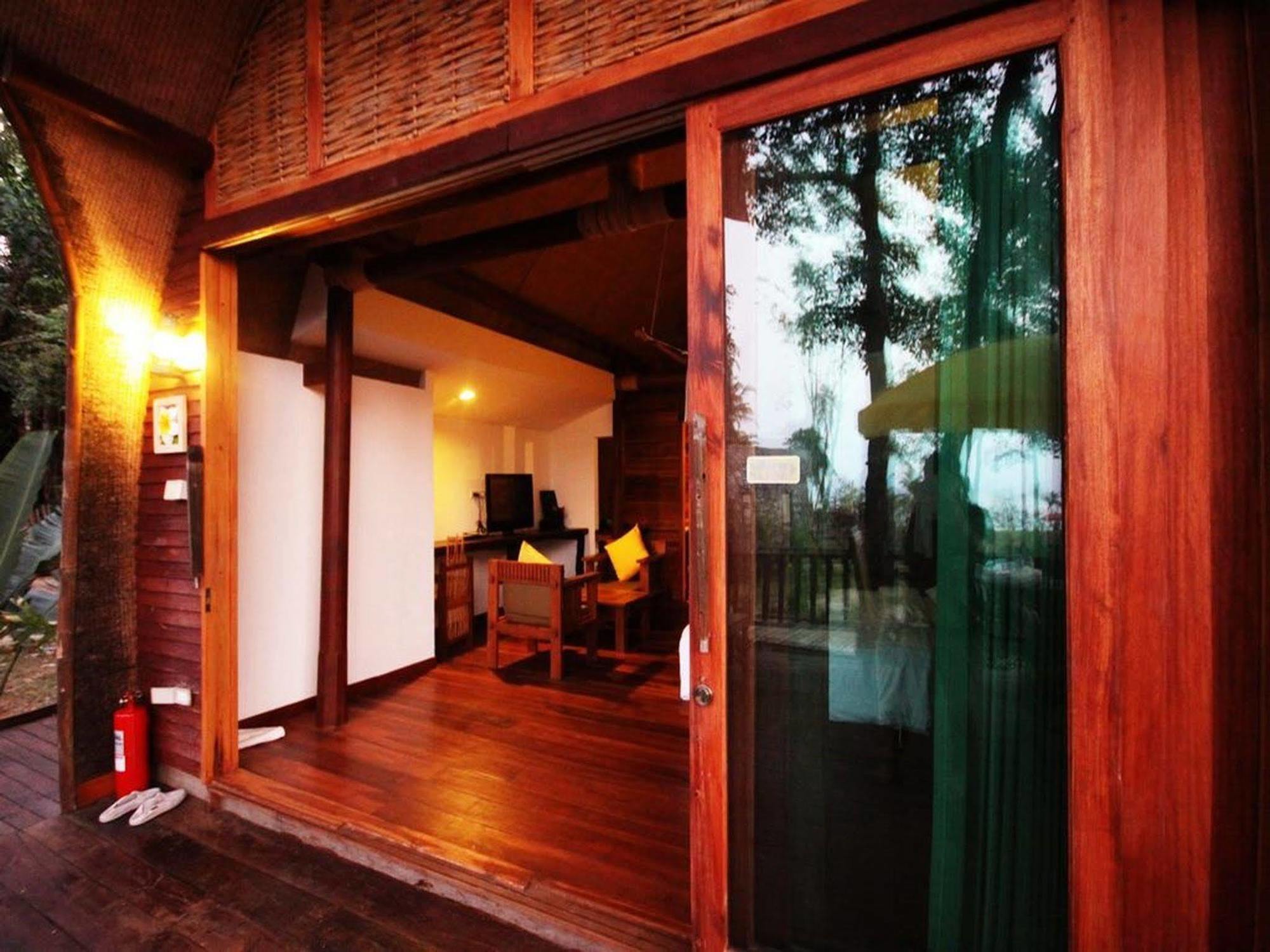 The Cinnamon & Saphansufan Resort Kohmak Koh Mak Exterior photo
